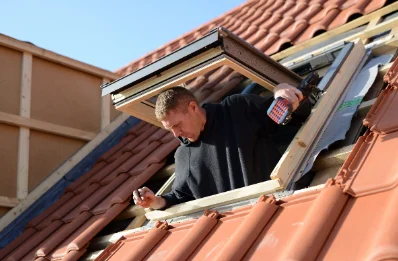 Pose de fenêtres de toit Velux à Anzin